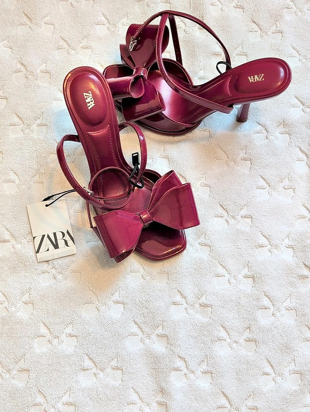 Zara Patent Effect Bow Sandals Burgundy EU 36 Us 6
